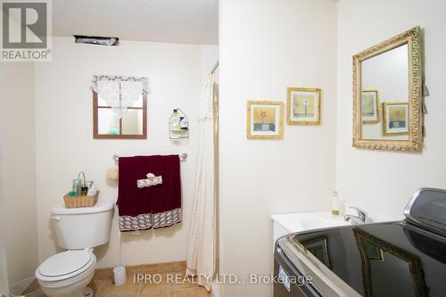 646 Bookham Crescent, Mississauga, ON - Indoor Photo Showing Bathroom