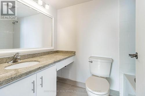 1804 - 1515 Lakeshore Road E, Mississauga, ON - Indoor Photo Showing Bathroom