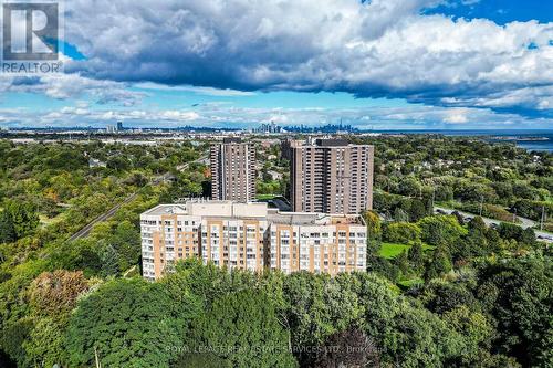 1804 - 1515 Lakeshore Road E, Mississauga, ON - Outdoor With View