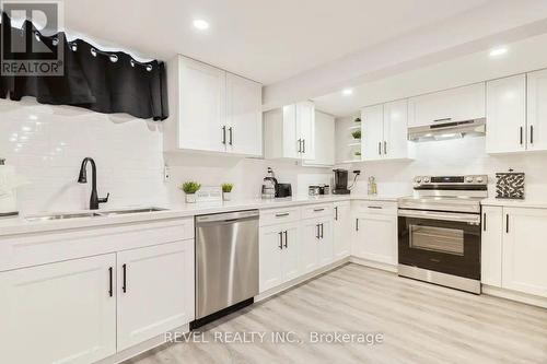 2 - 1015 Garth Street, Hamilton, ON - Indoor Photo Showing Kitchen With Double Sink With Upgraded Kitchen