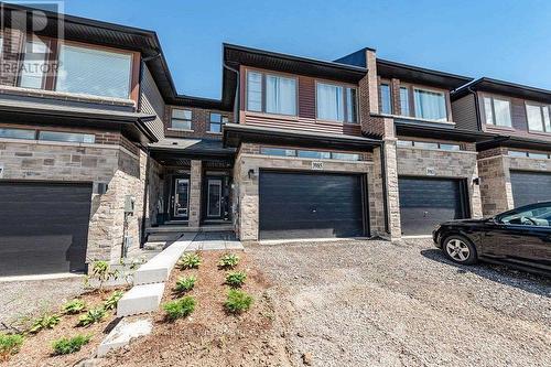 3985 Crown Street, Lincoln, ON - Outdoor With Facade