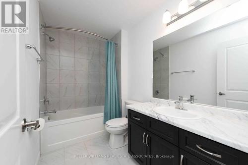 3985 Crown Street, Lincoln, ON - Indoor Photo Showing Bathroom