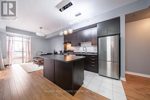 502 - 90 Charlton Avenue W, Hamilton, ON - Indoor Photo Showing Kitchen With Stainless Steel Kitchen