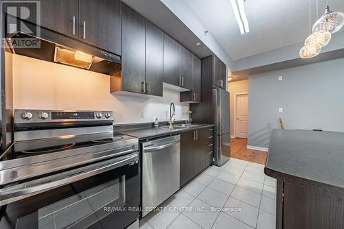 502 - 90 Charlton Avenue W, Hamilton, ON - Indoor Photo Showing Kitchen With Stainless Steel Kitchen