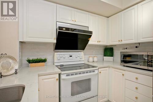 1008 - 7 Lorraine Drive, Toronto, ON - Indoor Photo Showing Kitchen