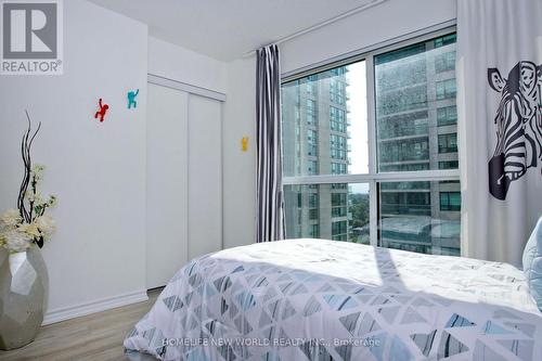 1008 - 7 Lorraine Drive, Toronto, ON - Indoor Photo Showing Bedroom