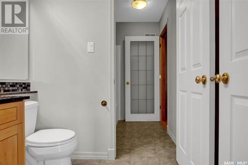 108 Park Street, Grand Coulee, SK - Indoor Photo Showing Bathroom