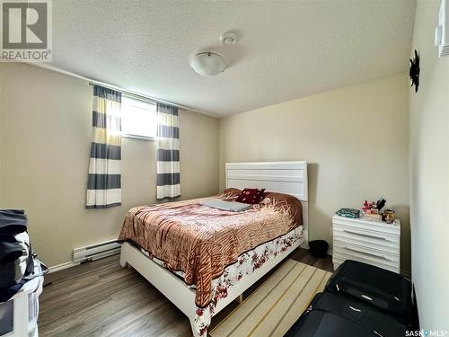 8 Cj Houston Place, Yorkton, SK - Indoor Photo Showing Bedroom