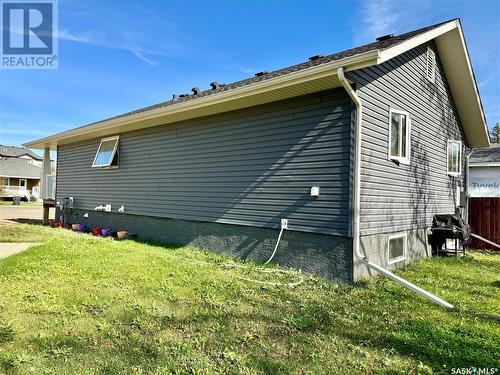 8 Cj Houston Place, Yorkton, SK - Outdoor With Exterior