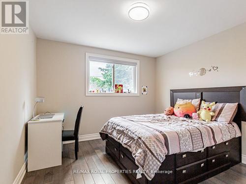 576 Bickle Drive, Oshawa, ON - Indoor Photo Showing Bedroom