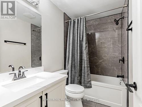 576 Bickle Drive, Oshawa, ON - Indoor Photo Showing Bathroom