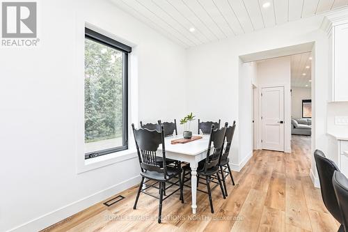 4378 County 124 Road, Clearview, ON - Indoor Photo Showing Dining Room