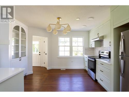 1565 Elm Street, Prince George, BC - Indoor Photo Showing Kitchen