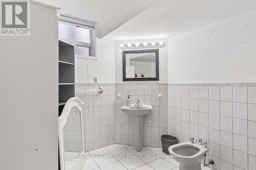 1266 Dexter Crescent, Mississauga, ON - Indoor Photo Showing Bathroom