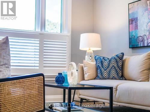 1036 Cedarwood Place, Burlington, ON - Indoor Photo Showing Bedroom