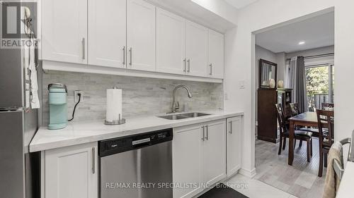 147 Fleetwood Crescent, Brampton, ON - Indoor Photo Showing Kitchen With Double Sink