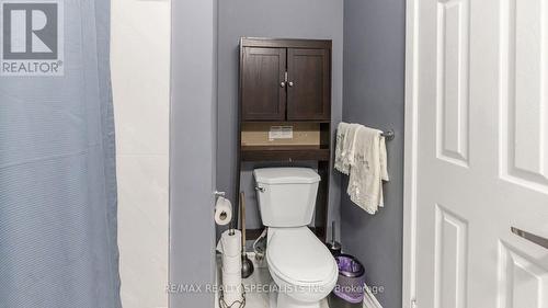 147 Fleetwood Crescent, Brampton, ON - Indoor Photo Showing Bathroom