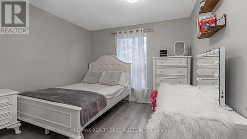 147 Fleetwood Crescent, Brampton, ON - Indoor Photo Showing Bedroom