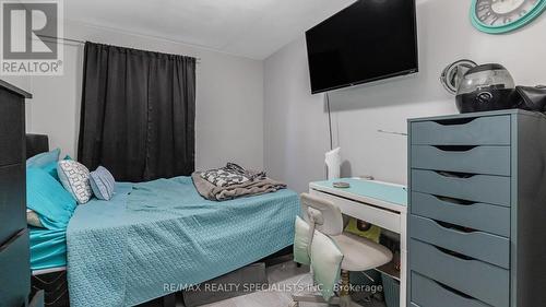 147 Fleetwood Crescent, Brampton, ON - Indoor Photo Showing Bedroom