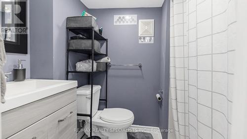 147 Fleetwood Crescent, Brampton, ON - Indoor Photo Showing Bathroom