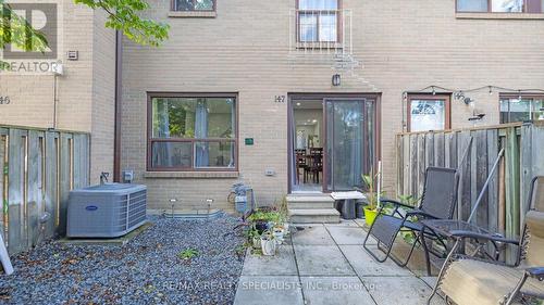 147 Fleetwood Crescent, Brampton, ON - Outdoor