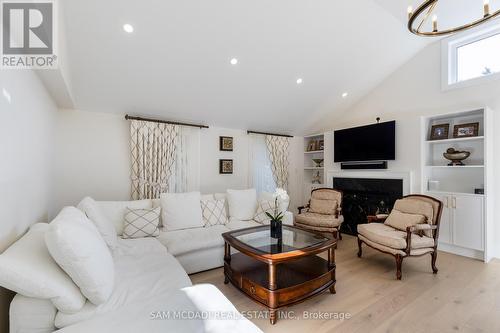 1882 Sherwood Forrest Circle, Mississauga, ON - Indoor Photo Showing Living Room With Fireplace