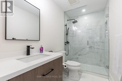 1882 Sherwood Forrest Circle, Mississauga, ON - Indoor Photo Showing Bathroom