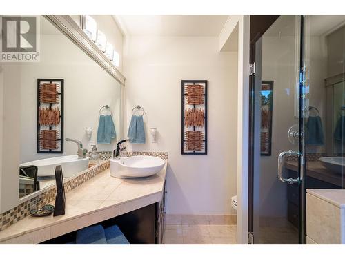 8617 Fitzmaurice Drive, Coldstream, BC - Indoor Photo Showing Bathroom