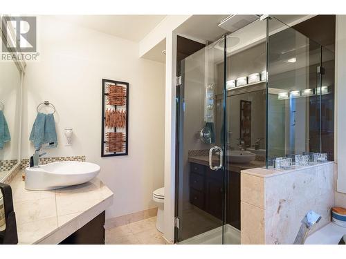 8617 Fitzmaurice Drive, Coldstream, BC - Indoor Photo Showing Bathroom