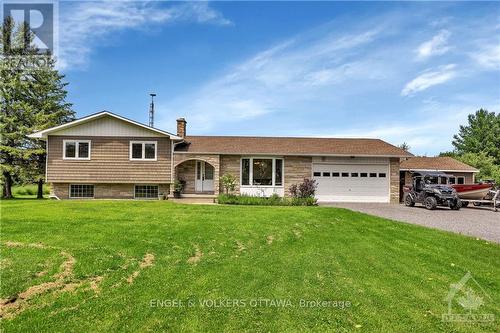 411 Belvedere Road, Clarence-Rockland, ON - Outdoor With Facade