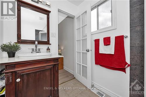 411 Belvedere Road, Clarence-Rockland, ON - Indoor Photo Showing Bathroom