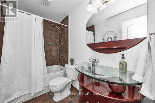 411 Belvedere Road, Clarence-Rockland, ON - Indoor Photo Showing Bathroom