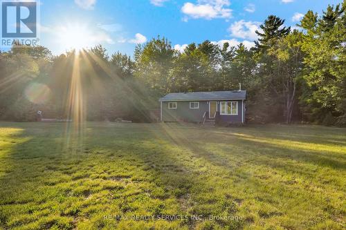 3433 Flinton Road, Addington Highlands, ON - Outdoor