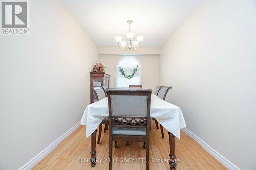 44 Dominion Drive, Guelph, ON - Indoor Photo Showing Dining Room