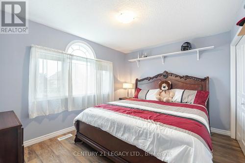 44 Dominion Drive, Guelph, ON - Indoor Photo Showing Bedroom