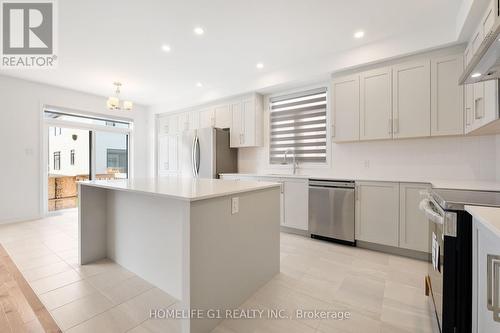 456 Turmeric Court, Ottawa, ON - Indoor Photo Showing Kitchen With Stainless Steel Kitchen With Upgraded Kitchen