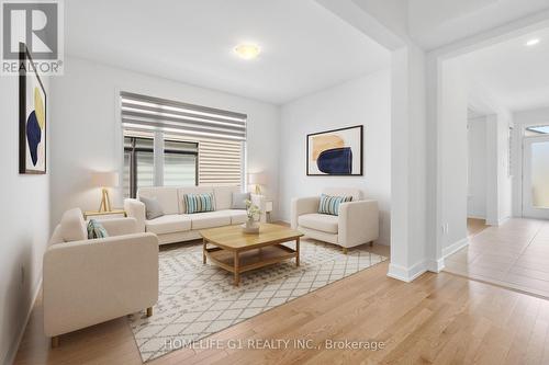 456 Turmeric Court, Ottawa, ON - Indoor Photo Showing Living Room