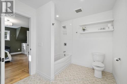 8805 Ball Road, Hamilton Township, ON - Indoor Photo Showing Bathroom