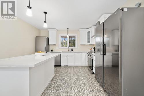 8805 Ball Road, Hamilton Township, ON - Indoor Photo Showing Kitchen With Stainless Steel Kitchen With Upgraded Kitchen