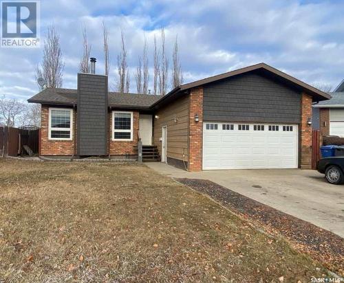 10620 Bennett Crescent, North Battleford, SK - Outdoor