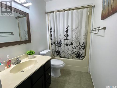 10620 Bennett Crescent, North Battleford, SK - Indoor Photo Showing Bathroom