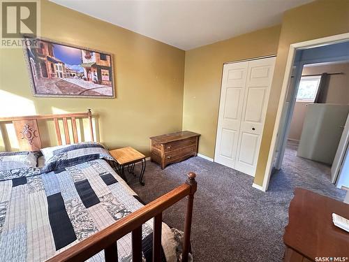 502 Mcleod Avenue, Estevan, SK - Indoor Photo Showing Bedroom