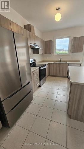 55 Baycroft Boulevard, Essa, ON - Indoor Photo Showing Kitchen