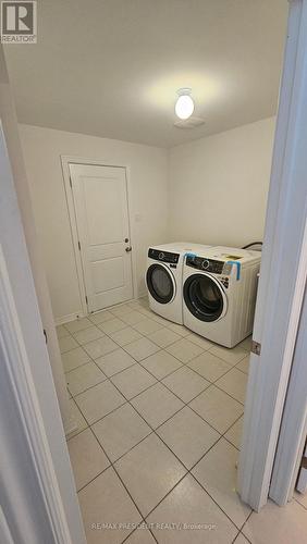 55 Baycroft Boulevard, Essa, ON - Indoor Photo Showing Laundry Room