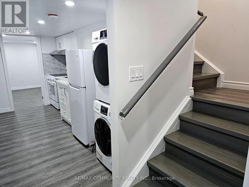 32 Liam Lane, Markham, ON - Indoor Photo Showing Laundry Room