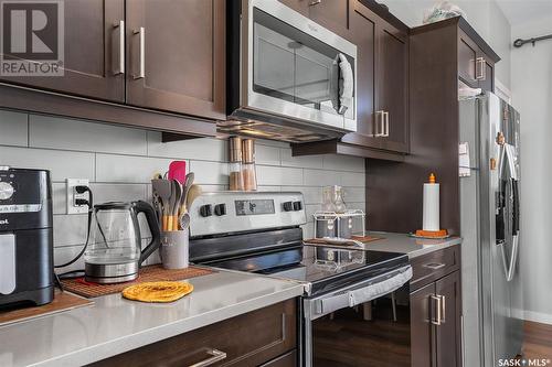 349 Brighton Boulevard, Saskatoon, SK - Indoor Photo Showing Kitchen With Upgraded Kitchen