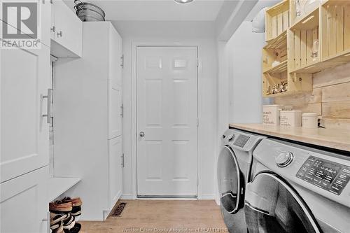 21166 Erie Street South, Wheatley, ON - Indoor Photo Showing Laundry Room