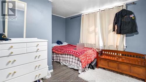 974 Glidden, Windsor, ON - Indoor Photo Showing Bedroom