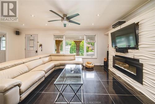 12613 Dillon Drive, Tecumseh, ON - Indoor Photo Showing Living Room With Fireplace