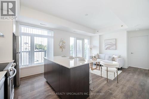 409 - 160 Canon Jackson Drive, Toronto, ON - Indoor Photo Showing Other Room